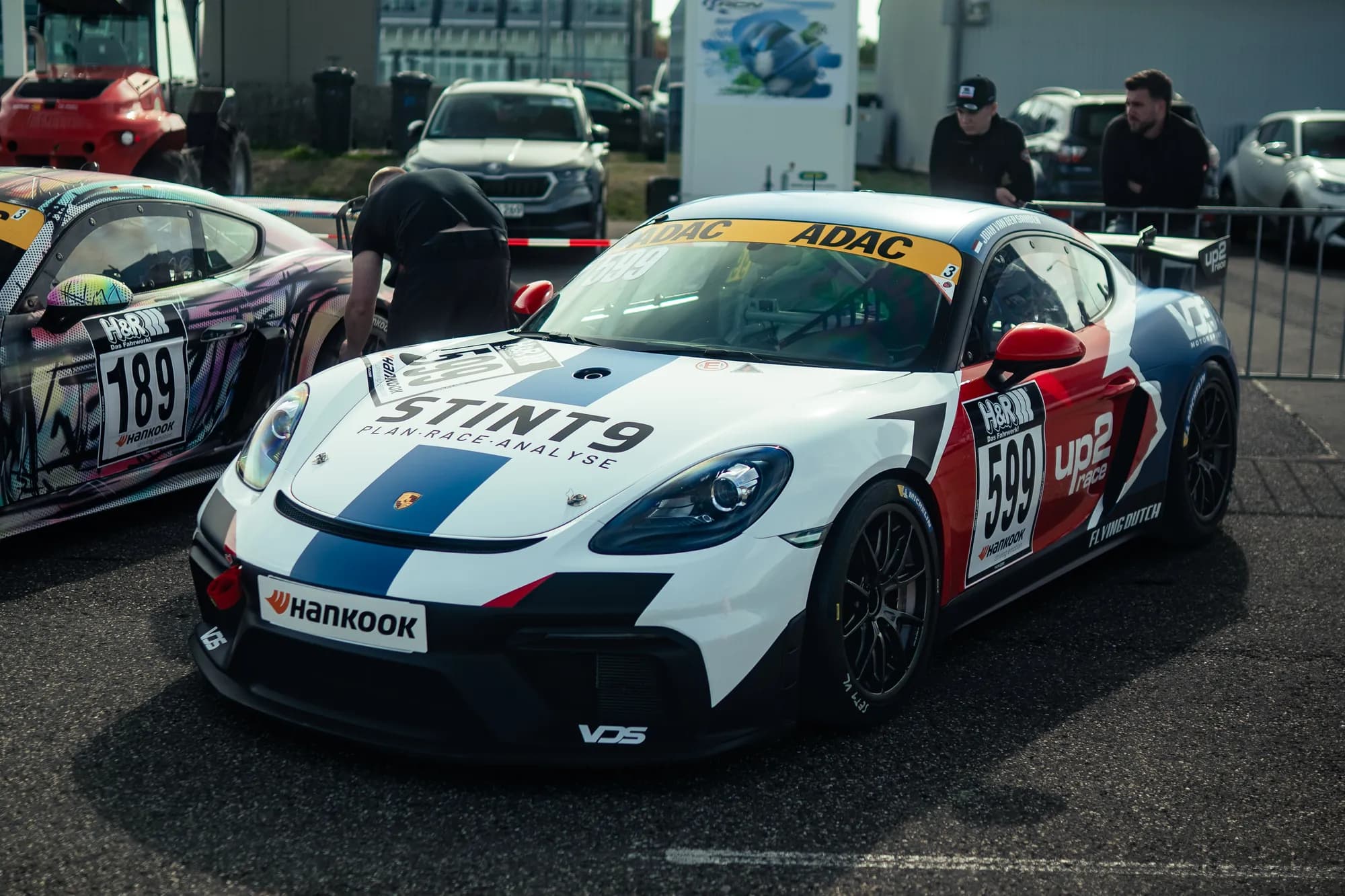 VDS Motorsport Porsche 718 Cayman GT4 Clubsport in the Nürburgring paddock
