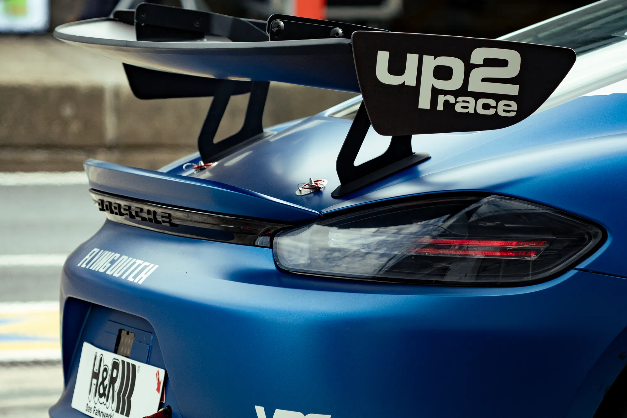 Rear wing of the VDS Motorsport Porsche 718 Cayman GT4 Clubsport